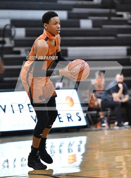 Thumbnail 2 in Hutto @ Vandegrift photogallery.