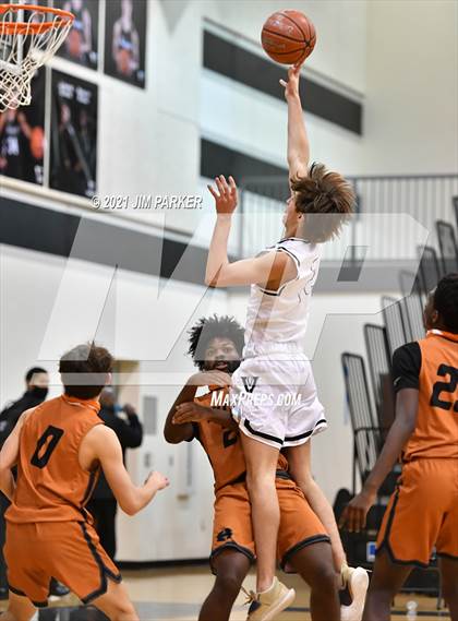 Thumbnail 2 in Hutto @ Vandegrift photogallery.