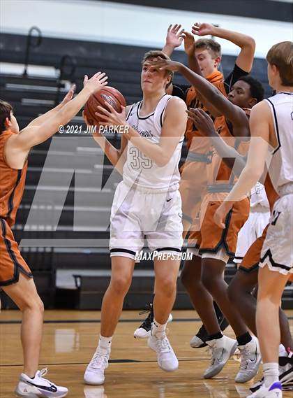 Thumbnail 1 in Hutto @ Vandegrift photogallery.