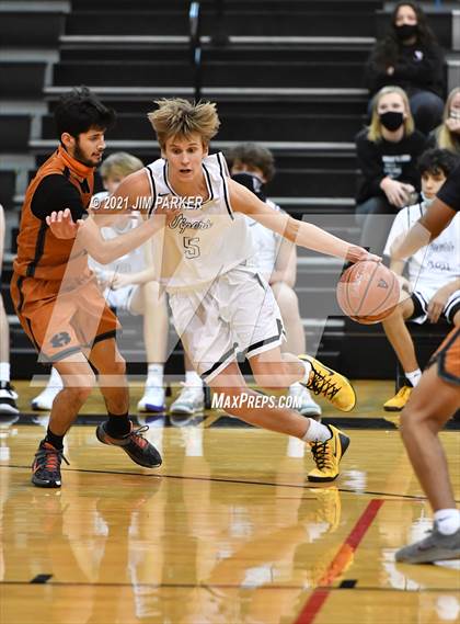 Thumbnail 2 in Hutto @ Vandegrift photogallery.