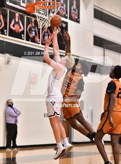 Thumbnail 2 in Hutto @ Vandegrift photogallery.