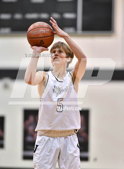 Thumbnail 3 in Hutto @ Vandegrift photogallery.