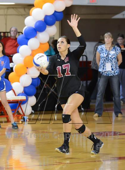 Thumbnail 1 in Hough vs. Wakefield (NCHSAA 4A Final) photogallery.