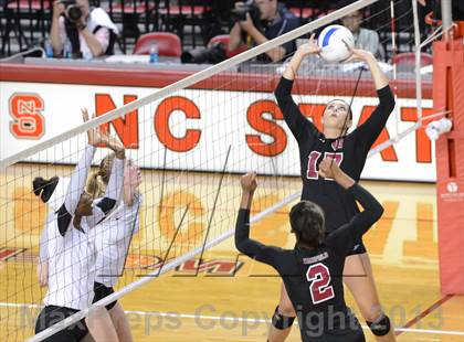 Thumbnail 2 in Hough vs. Wakefield (NCHSAA 4A Final) photogallery.