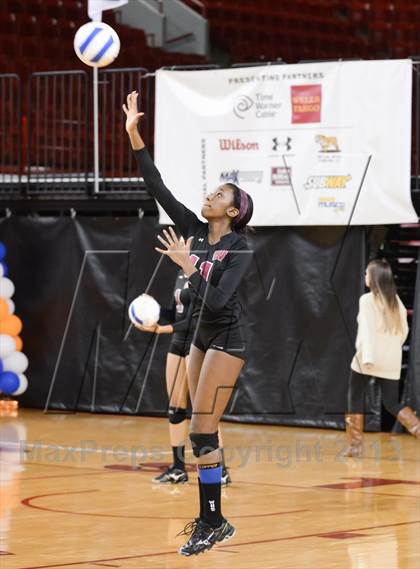 Thumbnail 1 in Hough vs. Wakefield (NCHSAA 4A Final) photogallery.