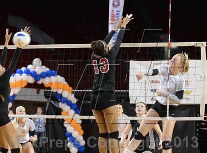Thumbnail 3 in Hough vs. Wakefield (NCHSAA 4A Final) photogallery.