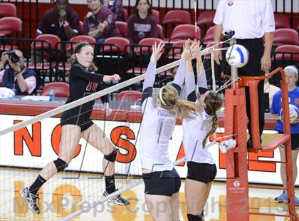 Thumbnail 2 in Hough vs. Wakefield (NCHSAA 4A Final) photogallery.