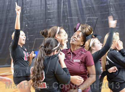 Thumbnail 1 in Hough vs. Wakefield (NCHSAA 4A Final) photogallery.