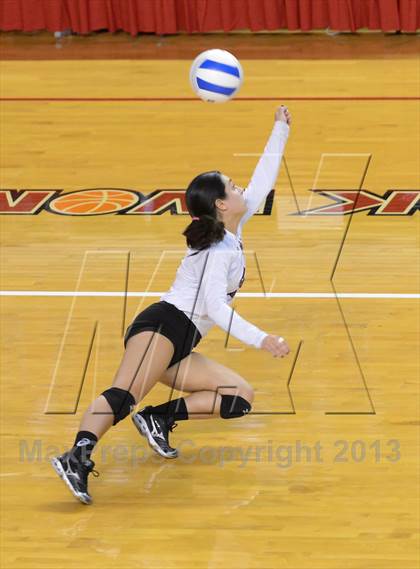 Thumbnail 1 in Hough vs. Wakefield (NCHSAA 4A Final) photogallery.