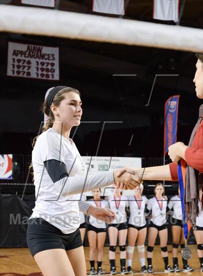 Thumbnail 1 in Hough vs. Wakefield (NCHSAA 4A Final) photogallery.