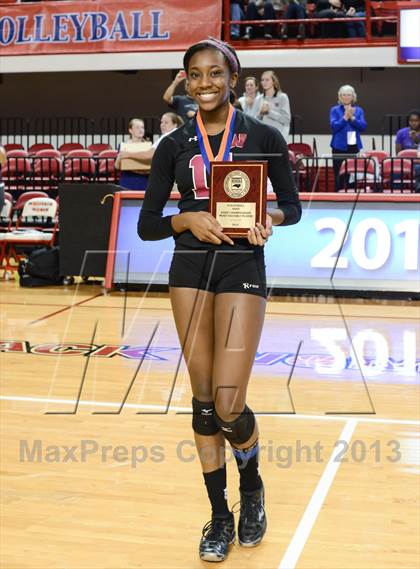 Thumbnail 3 in Hough vs. Wakefield (NCHSAA 4A Final) photogallery.