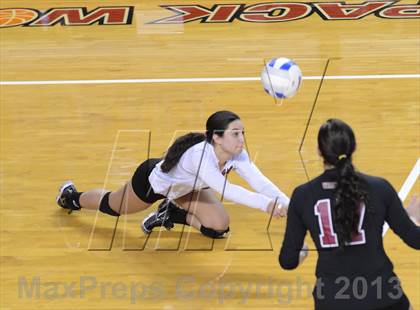 Thumbnail 3 in Hough vs. Wakefield (NCHSAA 4A Final) photogallery.