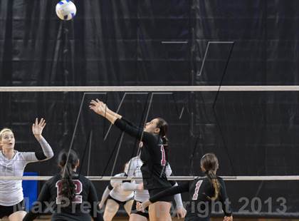 Thumbnail 1 in Hough vs. Wakefield (NCHSAA 4A Final) photogallery.