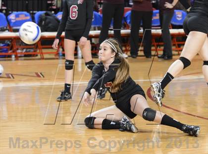 Thumbnail 1 in Hough vs. Wakefield (NCHSAA 4A Final) photogallery.