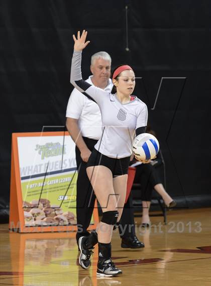 Thumbnail 2 in Hough vs. Wakefield (NCHSAA 4A Final) photogallery.