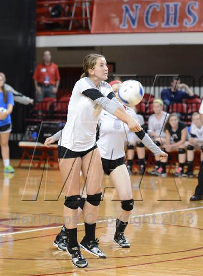 Thumbnail 3 in Hough vs. Wakefield (NCHSAA 4A Final) photogallery.