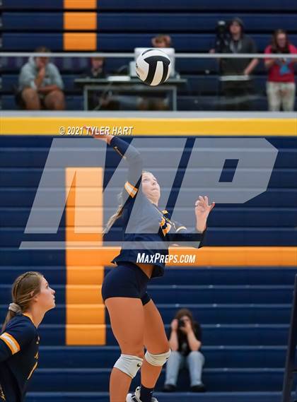Thumbnail 3 in Decatur Central @ Mooresville photogallery.