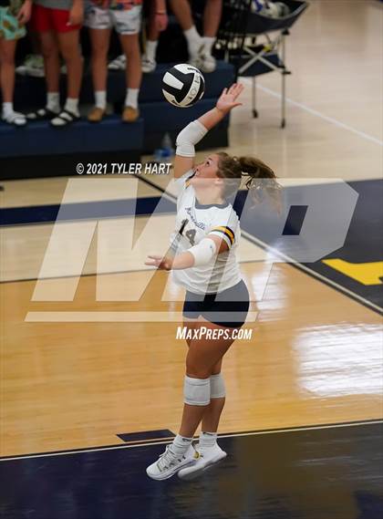 Thumbnail 2 in Decatur Central @ Mooresville photogallery.
