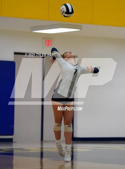 Thumbnail 3 in Decatur Central @ Mooresville photogallery.