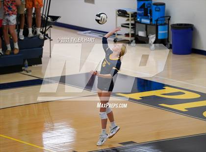 Thumbnail 3 in Decatur Central @ Mooresville photogallery.