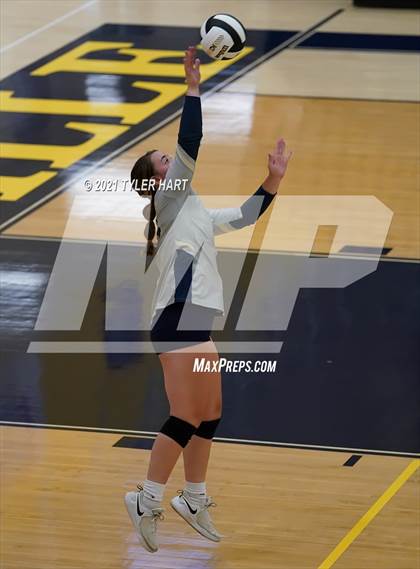 Thumbnail 3 in Decatur Central @ Mooresville photogallery.