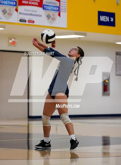 Thumbnail 2 in Decatur Central @ Mooresville photogallery.
