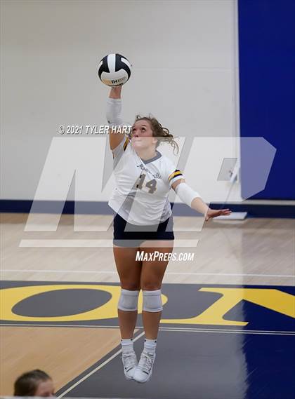 Thumbnail 1 in Decatur Central @ Mooresville photogallery.