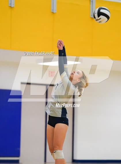 Thumbnail 1 in Decatur Central @ Mooresville photogallery.