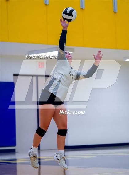 Thumbnail 1 in Decatur Central @ Mooresville photogallery.