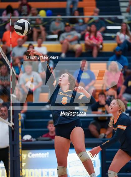 Thumbnail 1 in Decatur Central @ Mooresville photogallery.