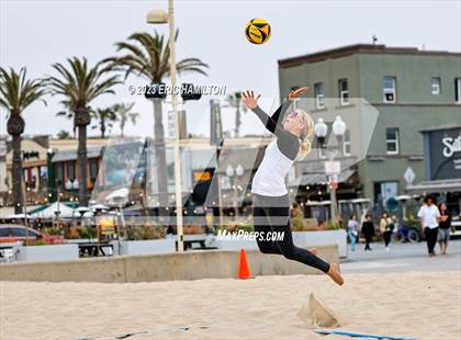 Thumbnail 3 in Laguna Beach @ Redondo Union photogallery.
