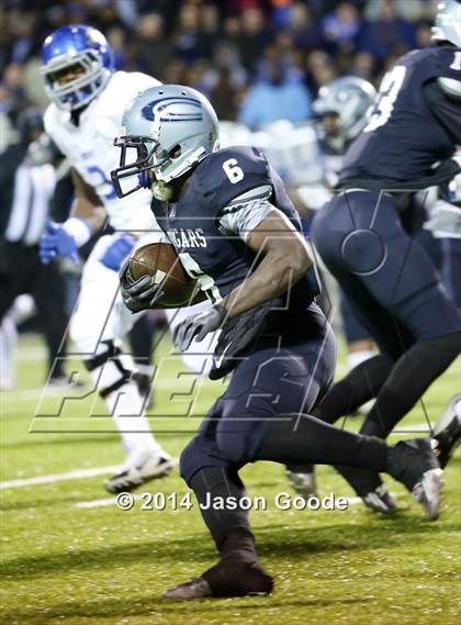 Thumbnail 3 in Florence @ Clay-Chalkville (AHSAA Class 6A Semifinal) photogallery.