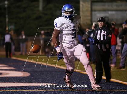 Thumbnail 2 in Florence @ Clay-Chalkville (AHSAA Class 6A Semifinal) photogallery.