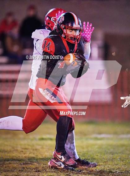 Thumbnail 1 in Tonopah vs Carlin (NIAA 1A State Semifinal) photogallery.