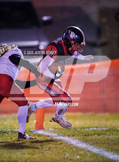 Thumbnail 1 in Tonopah vs Carlin (NIAA 1A State Semifinal) photogallery.