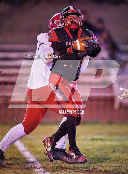 Thumbnail 1 in Tonopah vs Carlin (NIAA 1A State Semifinal) photogallery.