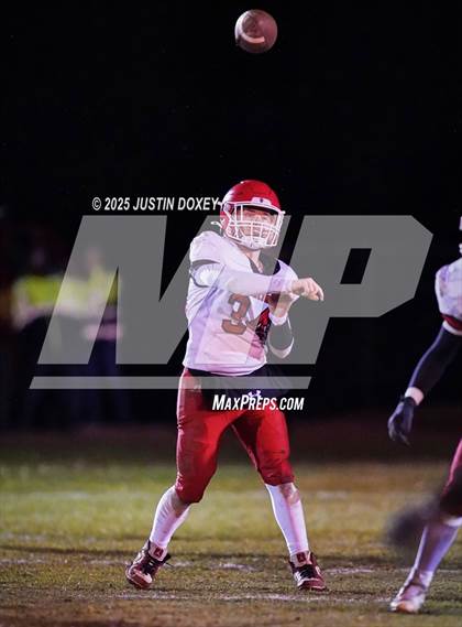 Thumbnail 3 in Tonopah vs Carlin (NIAA 1A State Semifinal) photogallery.