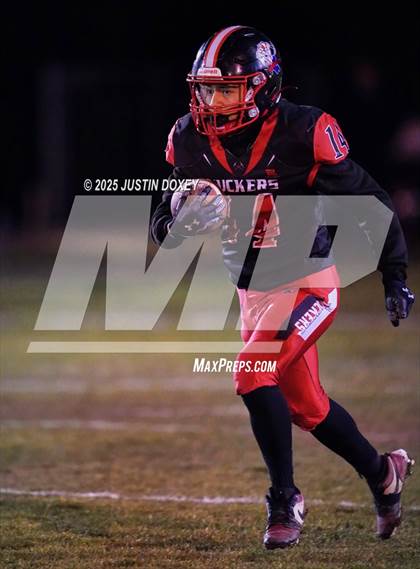 Thumbnail 1 in Tonopah vs Carlin (NIAA 1A State Semifinal) photogallery.