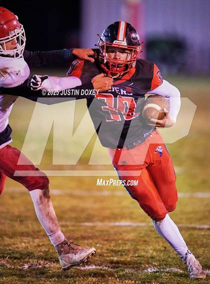 Thumbnail 3 in Tonopah vs Carlin (NIAA 1A State Semifinal) photogallery.