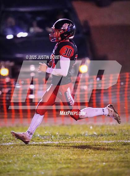 Thumbnail 1 in Tonopah vs Carlin (NIAA 1A State Semifinal) photogallery.