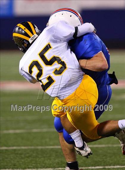 Thumbnail 2 in Secaucus vs. Cedar Grove (NJSIAA Public North 2 Group 1 Final) photogallery.