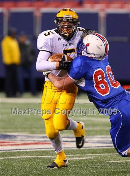 Thumbnail 3 in Secaucus vs. Cedar Grove (NJSIAA Public North 2 Group 1 Final) photogallery.