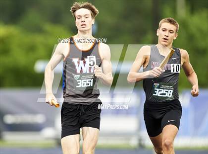 Thumbnail 2 in FHSAA 4A Finals (4 x 800 Meter) photogallery.