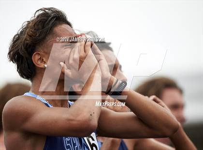 Thumbnail 2 in FHSAA 4A Finals (4 x 800 Meter) photogallery.