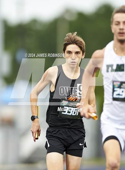 Thumbnail 2 in FHSAA 4A Finals (4 x 800 Meter) photogallery.