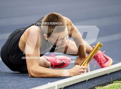 Thumbnail 2 in FHSAA 4A Finals (4 x 800 Meter) photogallery.