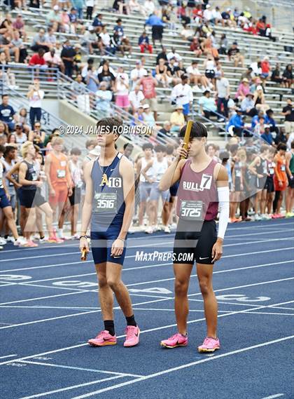 Thumbnail 2 in FHSAA 4A Finals (4 x 800 Meter) photogallery.