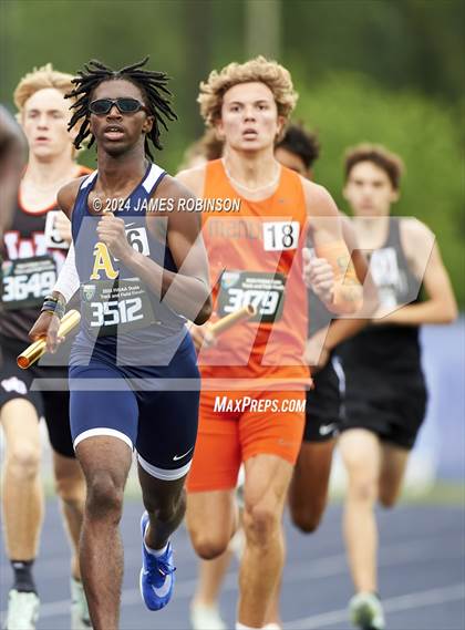Thumbnail 1 in FHSAA 4A Finals (4 x 800 Meter) photogallery.