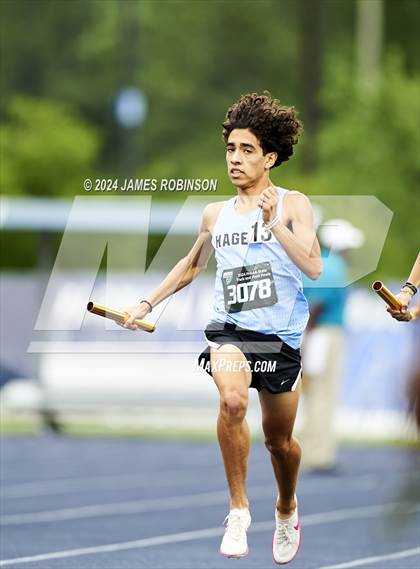 Thumbnail 3 in FHSAA 4A Finals (4 x 800 Meter) photogallery.