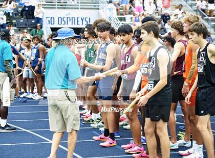 Thumbnail 2 in FHSAA 4A Finals (4 x 800 Meter) photogallery.
